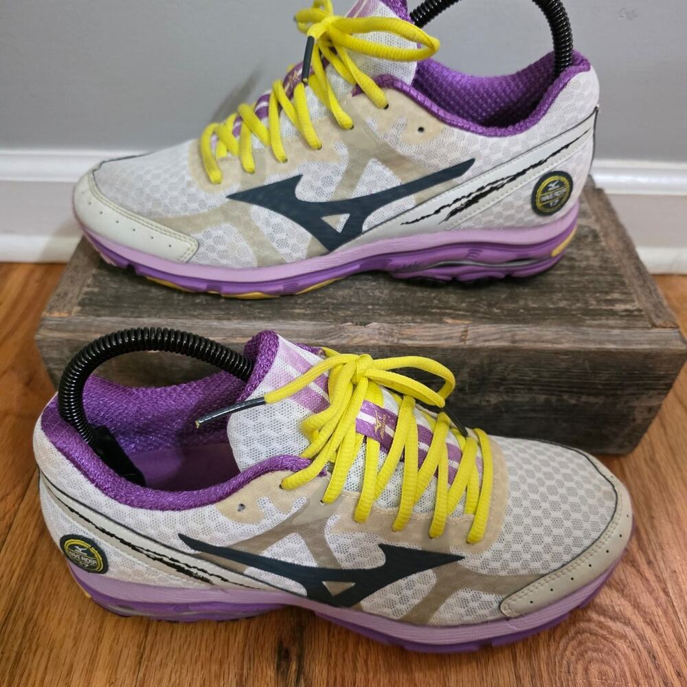 ​Mizuno Women's Size 6 Wave Black Purple Yellow Sneakers